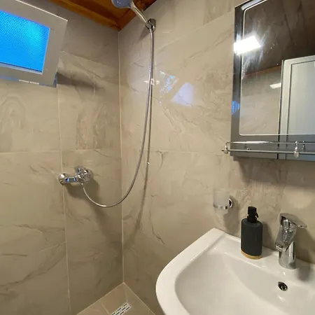 Apartment Mine Peza *
